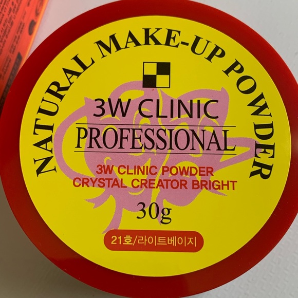 NIB 3W Clinic Natural Make-up Powder in shade 21 - Picture 2 of 3